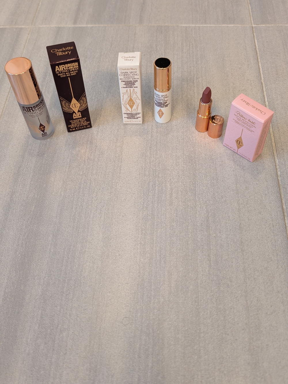 Charlotte Tilbury Bundle Airbrush, Dark Spot Serum Pillow Talk Medium Lipstick